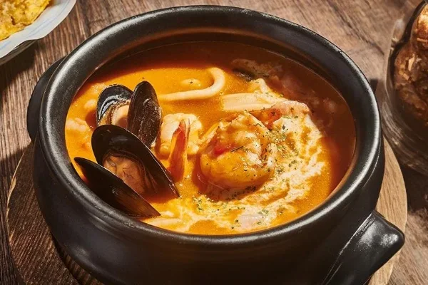 CAZUELA DE MARISCOS